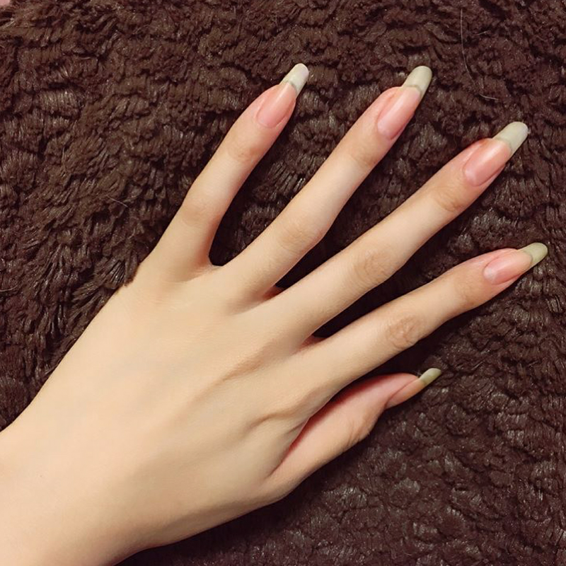 Длинные ногти