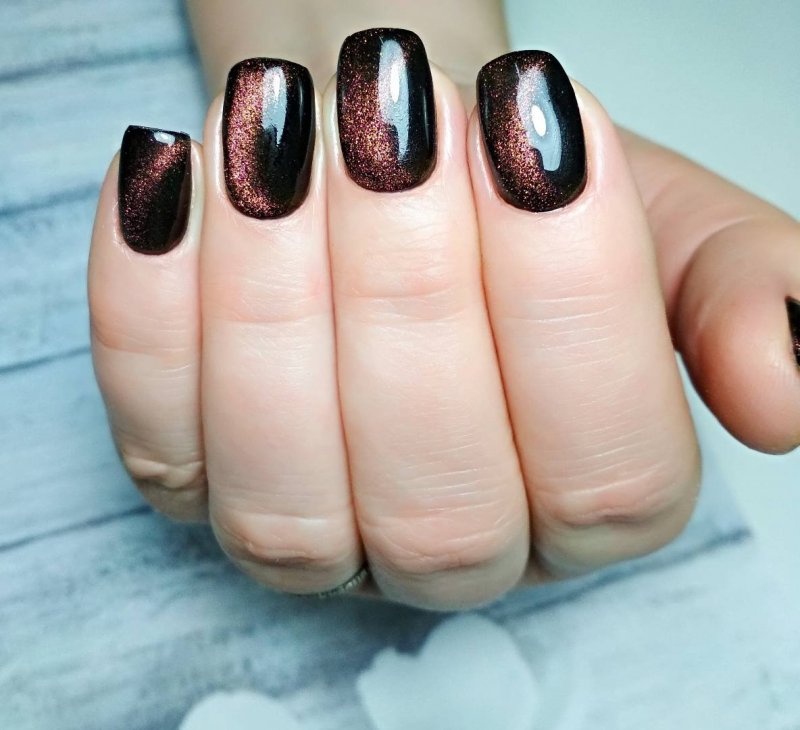 Manikur кошачий глаз