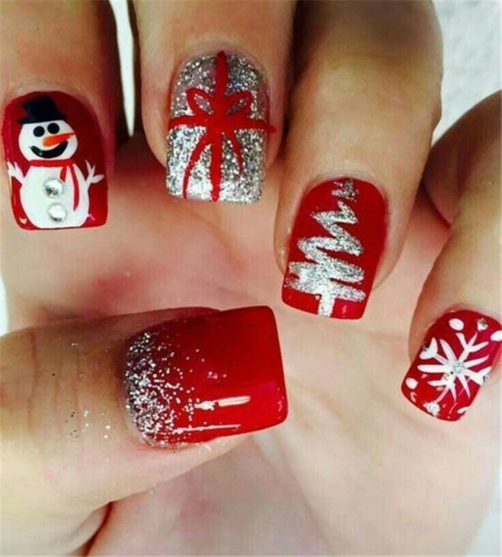 Розовый шеллак со снежинками