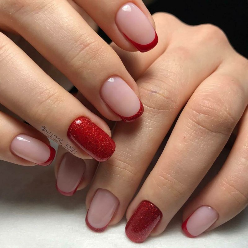 Красный френч на короткие ногти