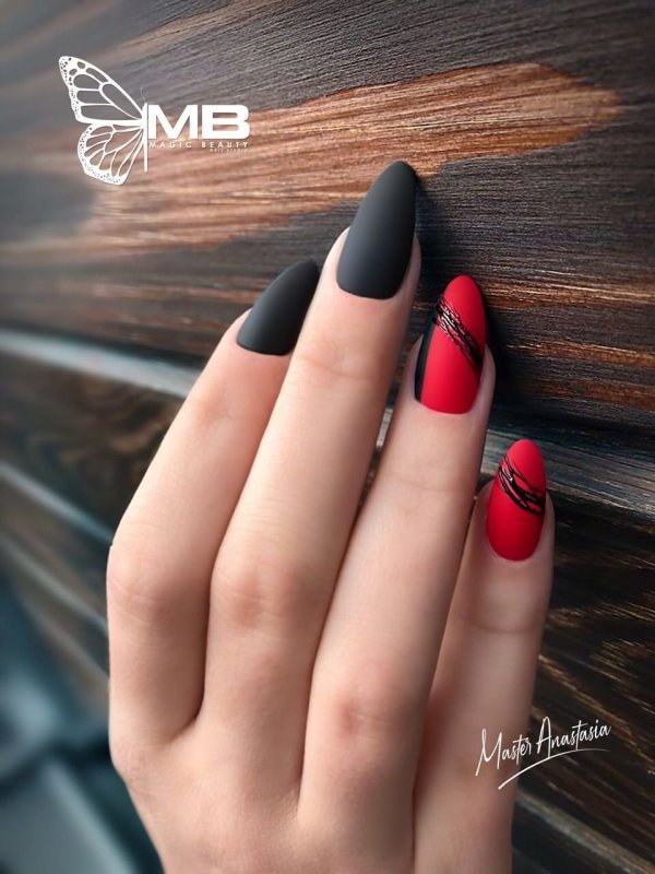 Красные ногти миндаль короткие