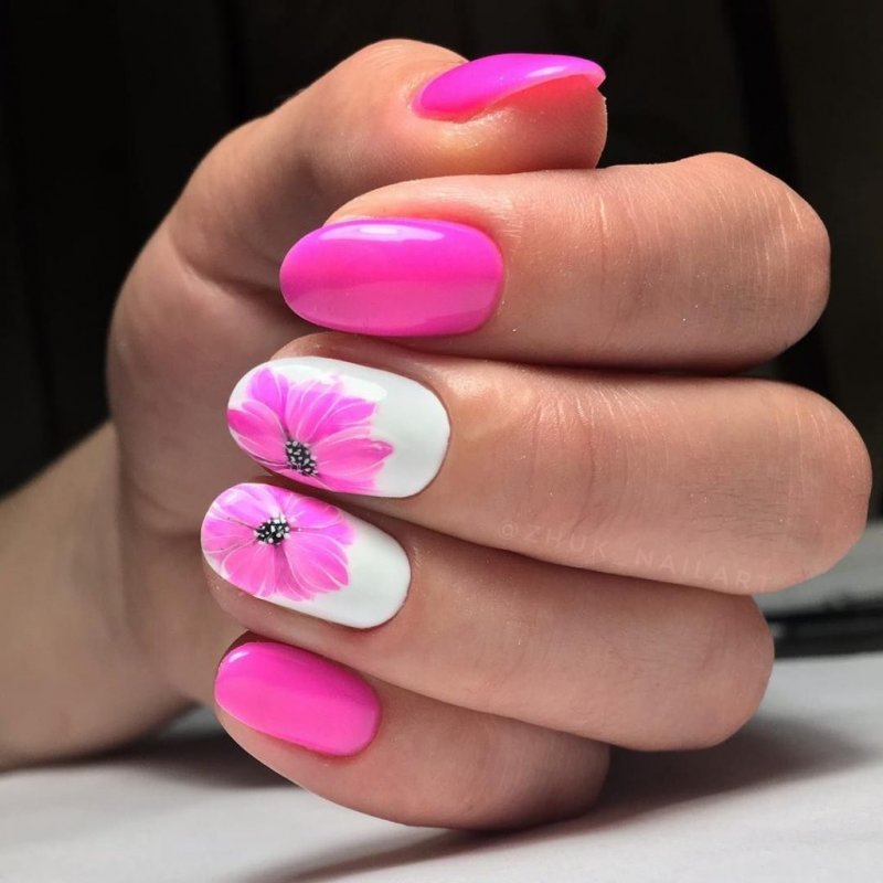 Коралловые ногти