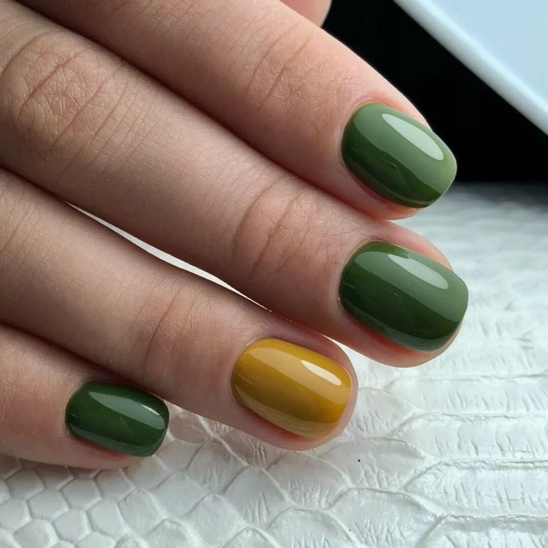 Маникюр фисташкового цвета