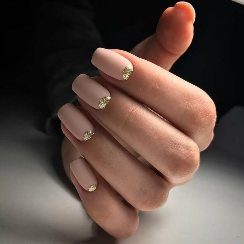 Прозрачный маникюр гель лаком