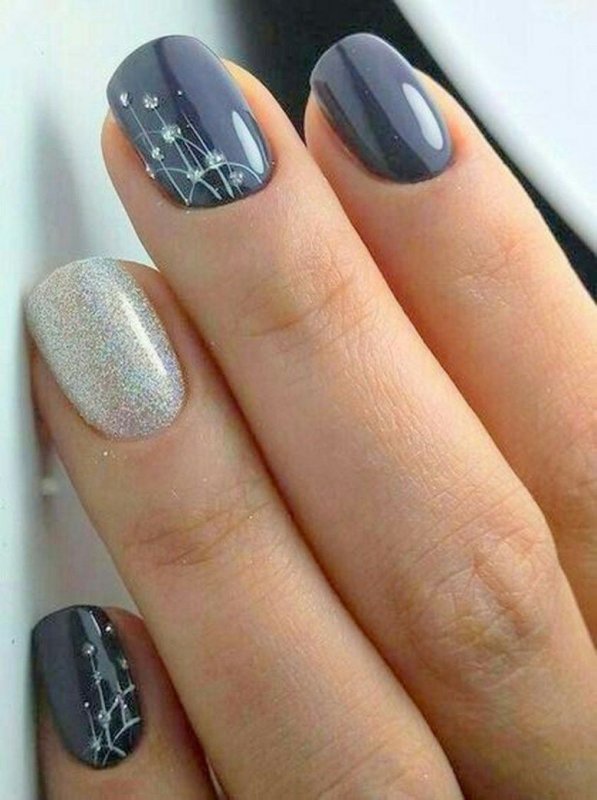 Маникюр на короткие ногти серые оттенки