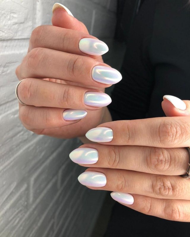 Нежный френч на короткие ногти