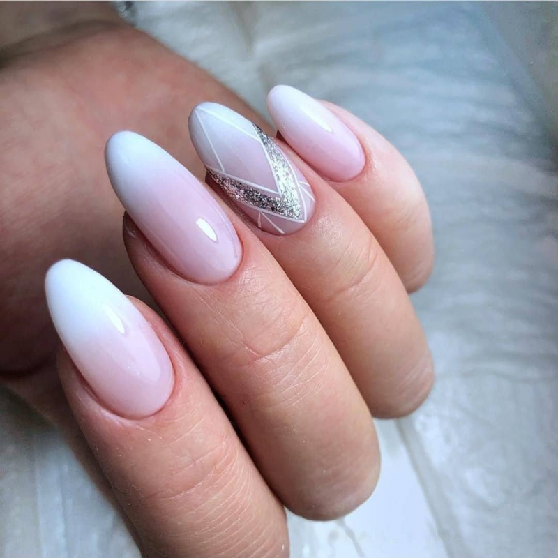 Красивый френч на короткие ногти