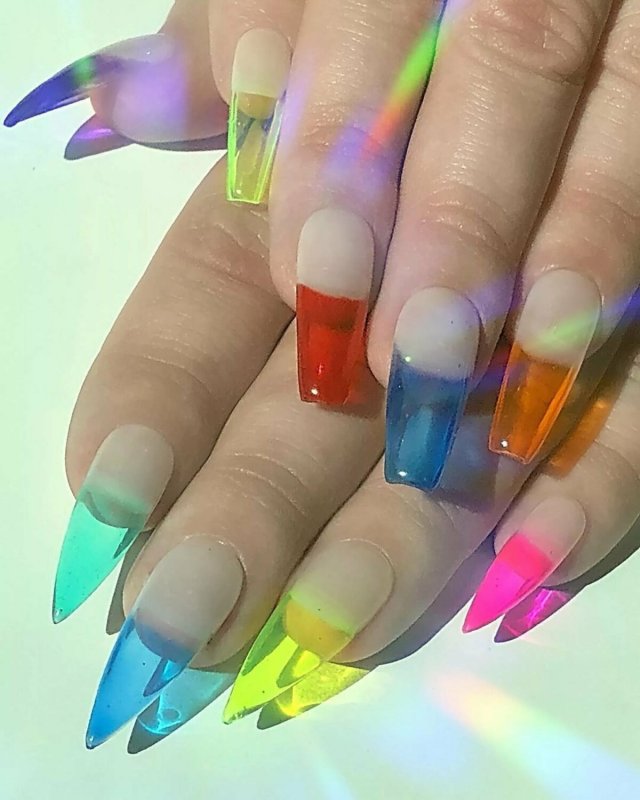 Цветной френч на короткие ноги