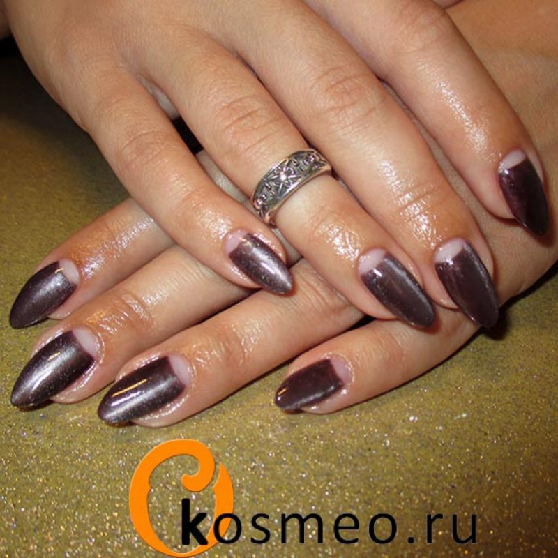 Маникюр с кошечками на короткие ногти