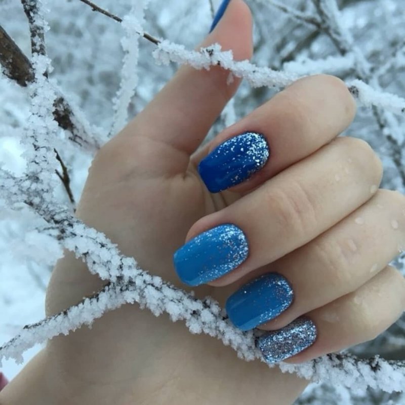 Новогодняя Моника