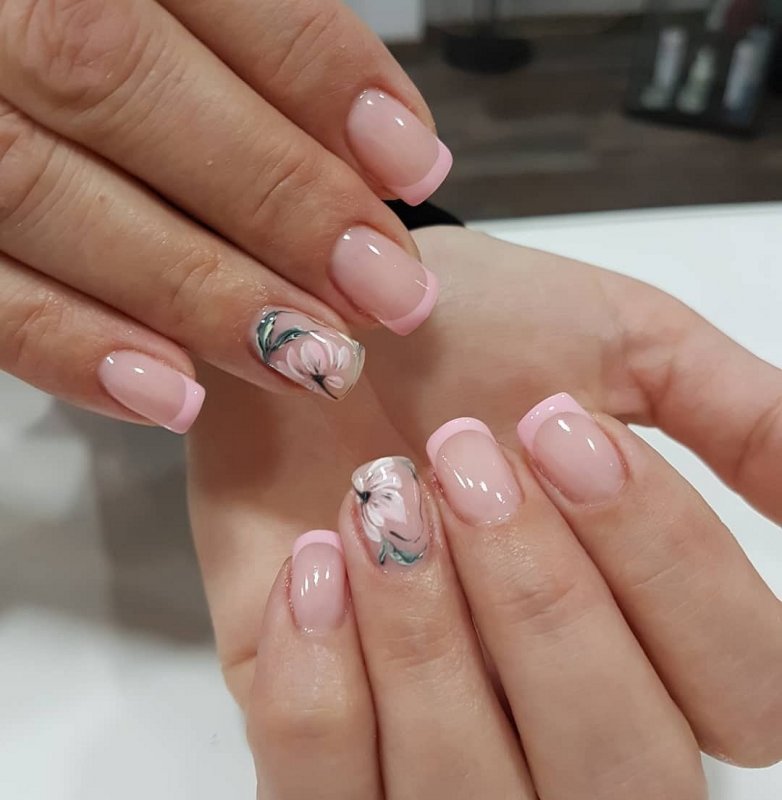Маникюр на короткие оваль ногти