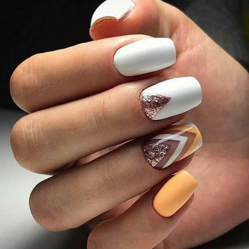 Блы маникюр на короткие ногти