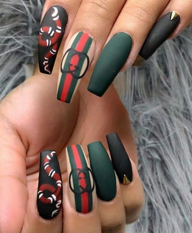Длинные ногти гуччи