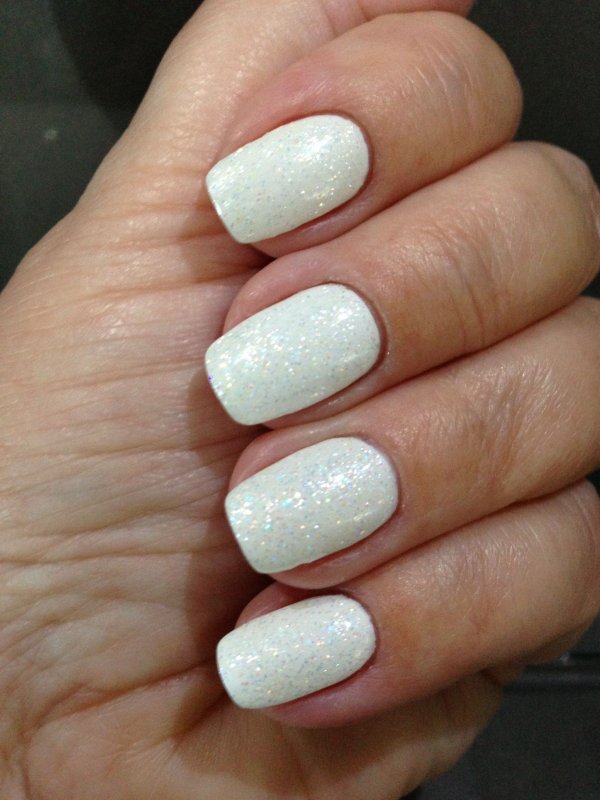 CND Shellac Studio White
