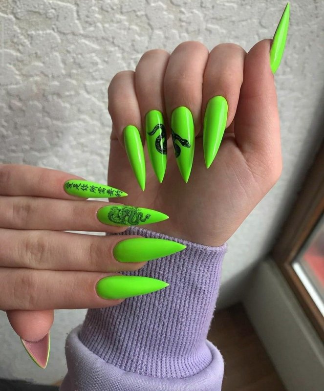 Кислотный маникюр на длинные ногти
