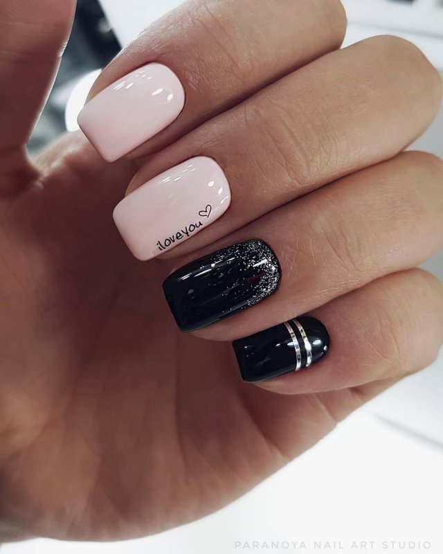 Черно белый маникюр на короткие ногти