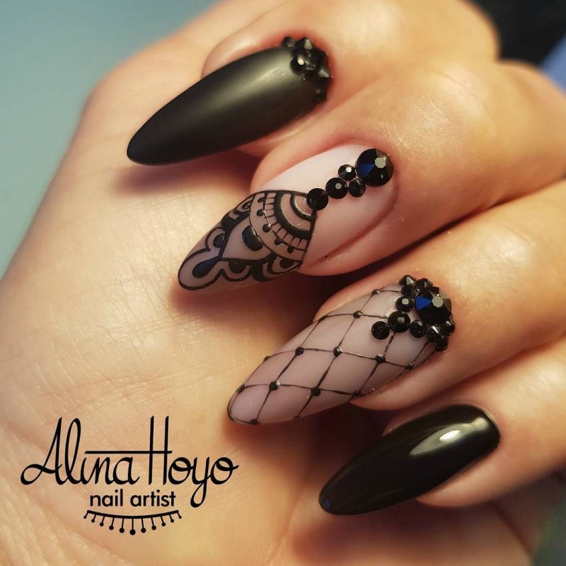 Alina Hoyo 2019 маникюр