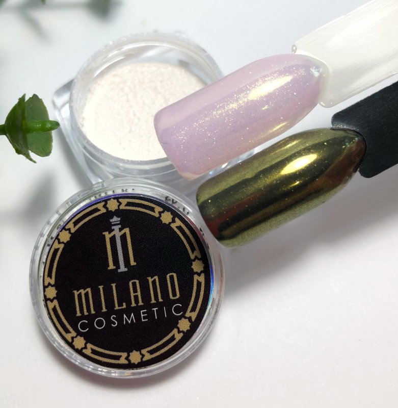 Маникюр с хлопьями Юки