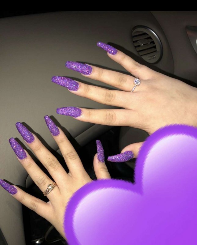 Лиловые длинные ногти