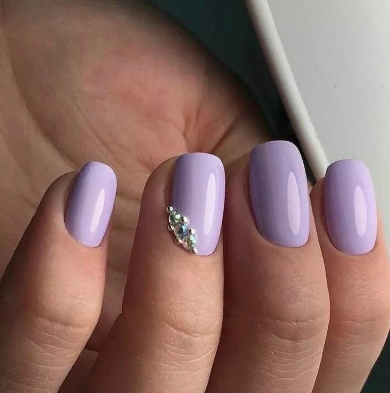 Серо лиловый маникюр