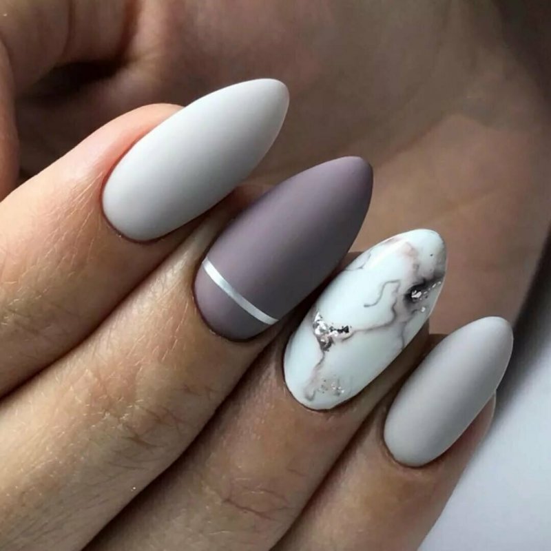 Серые ногти Минимализм