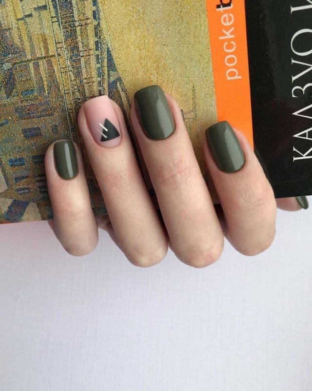 Маникюр хаки