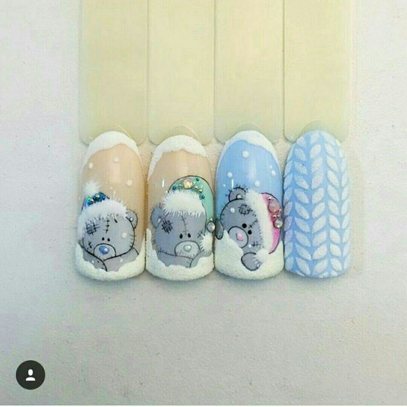 Новогодние ногти с мишками
