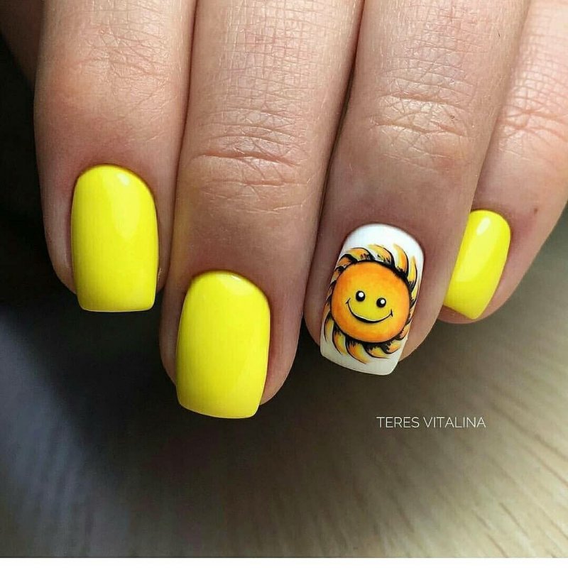 Солнце на ногтях
