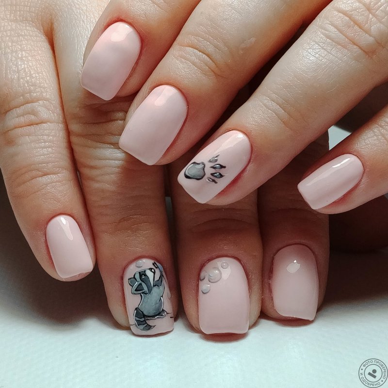 Маникюр короткие с зайч ком