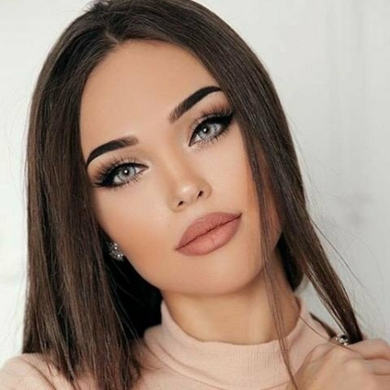 Макияж в нюдовых тонах