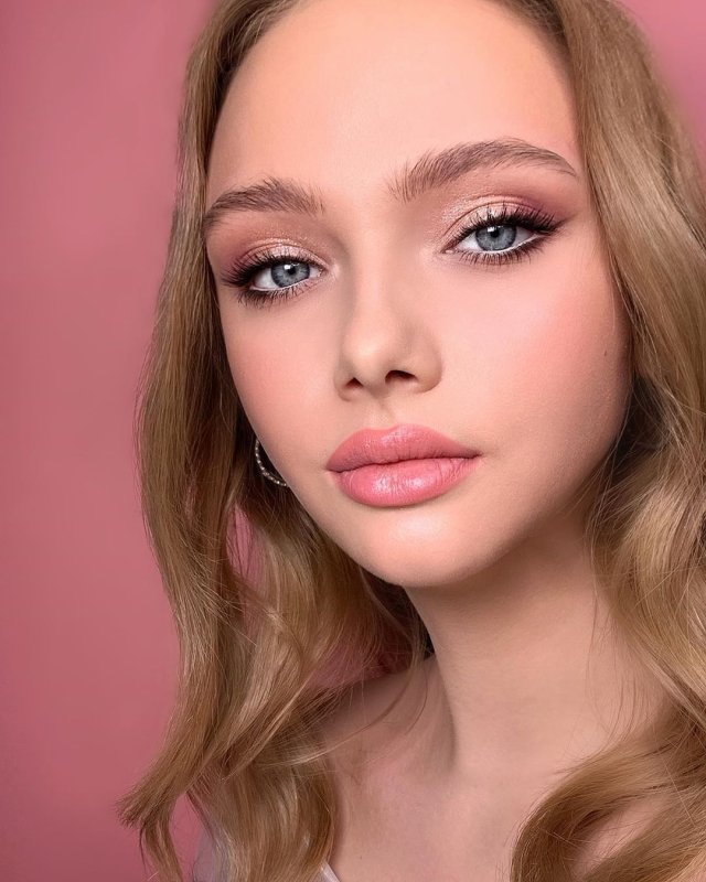 Базовый макияж