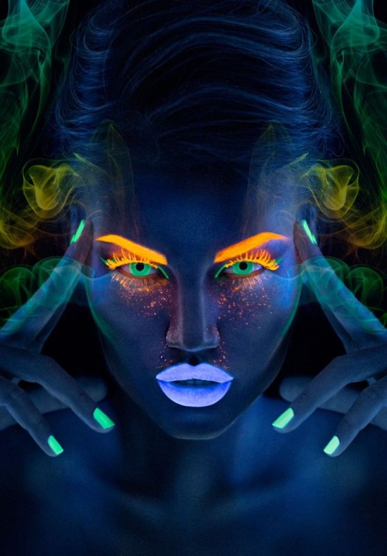 Светящиеся линзы Adria Neon
