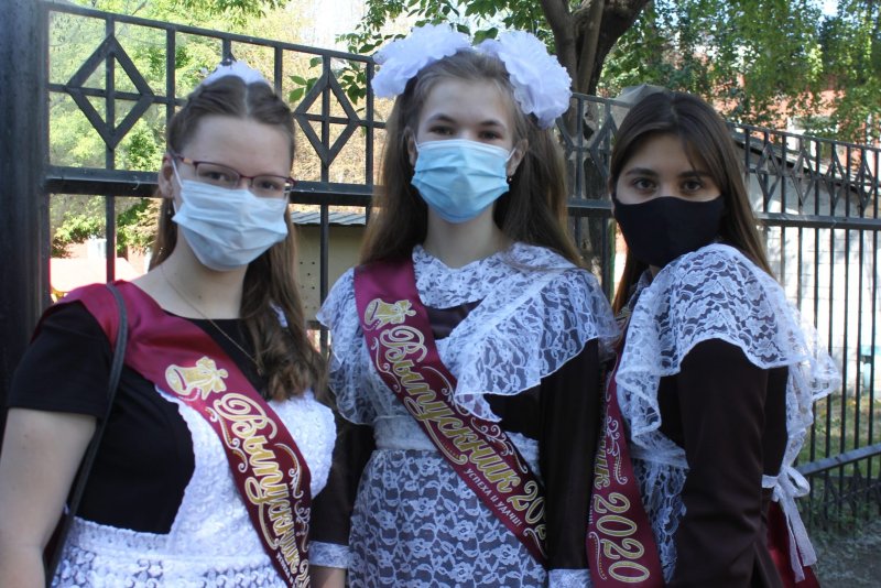 Последний звонок шапка