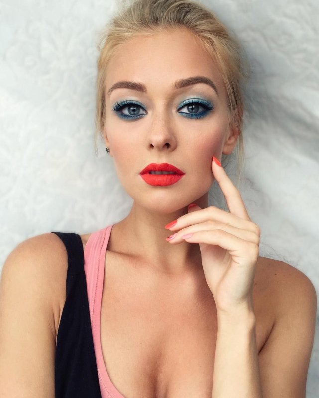 Снэфрид Лебяжьебелая
