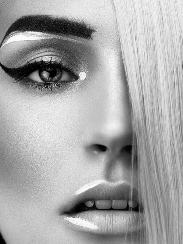 Eye smokey Silver Makeup