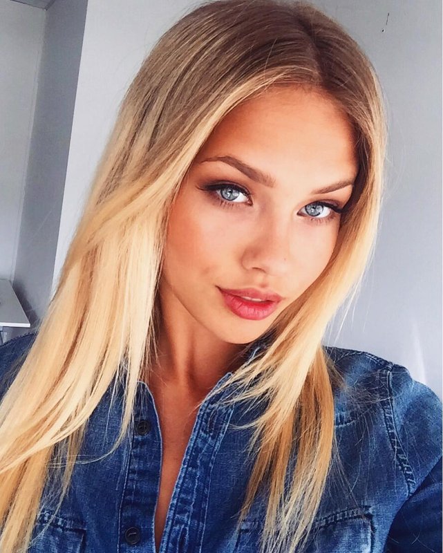 Ханна Эдвинссон селфи