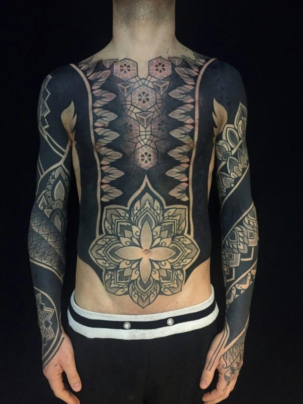 Стиль тату блэкворк blackwork