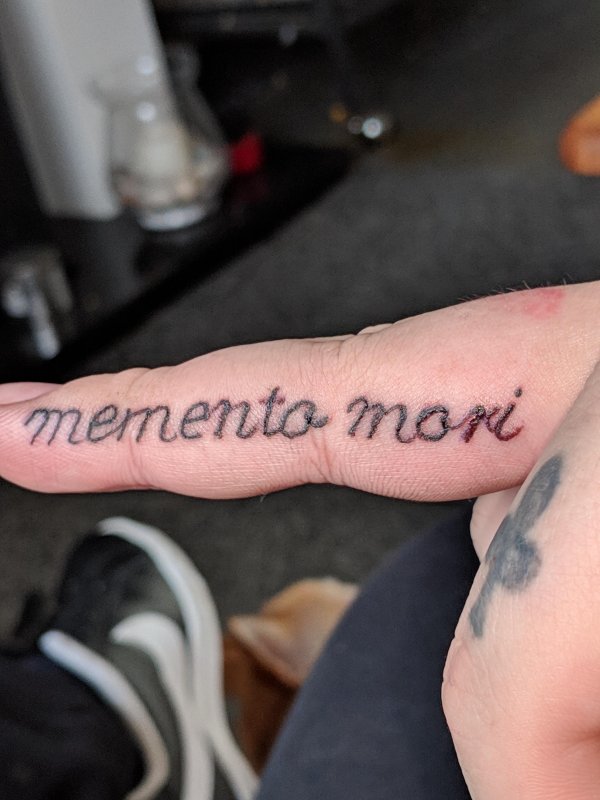 МЕМЕНТО Мори тату
