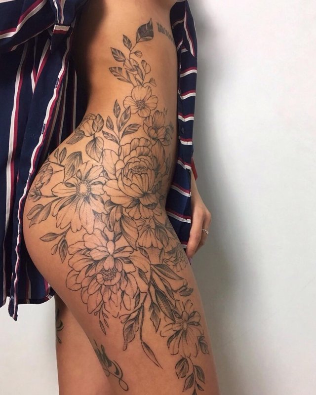 Тату на ягодице для девушек красивые