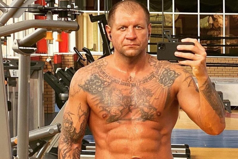 Менеджер Александра Емельяненко Азамат