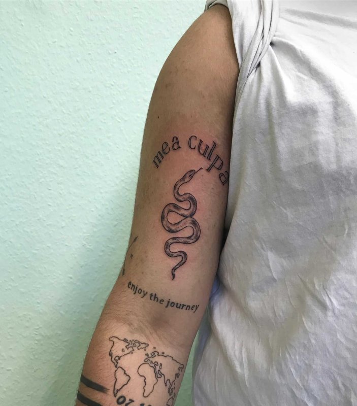 Тату на латыни