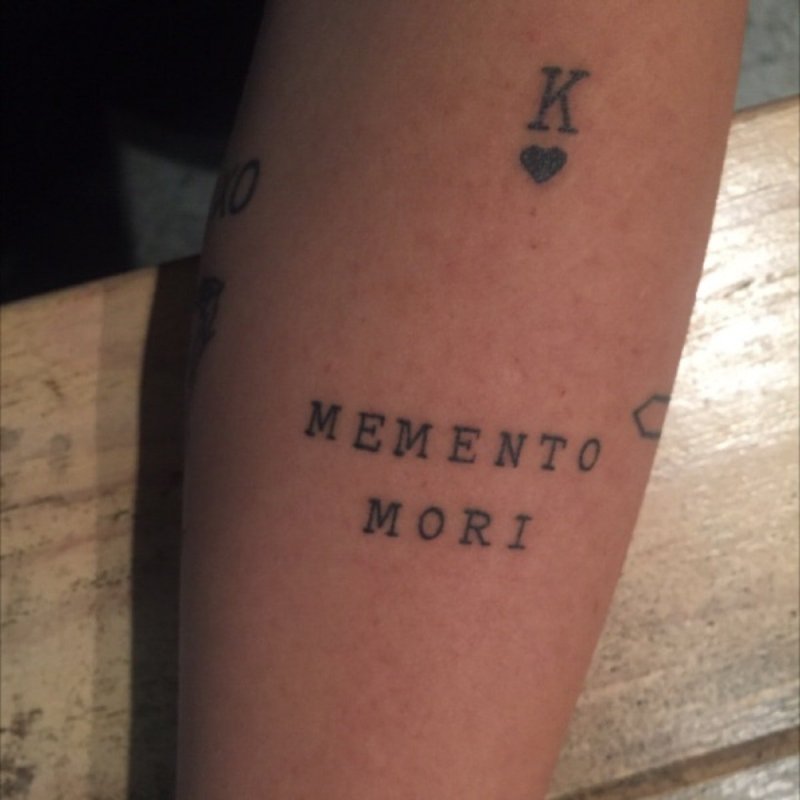 Memento Mori Memento vivere тату