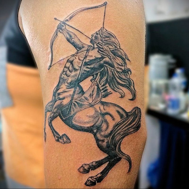 Стрелец Sagittarius тату