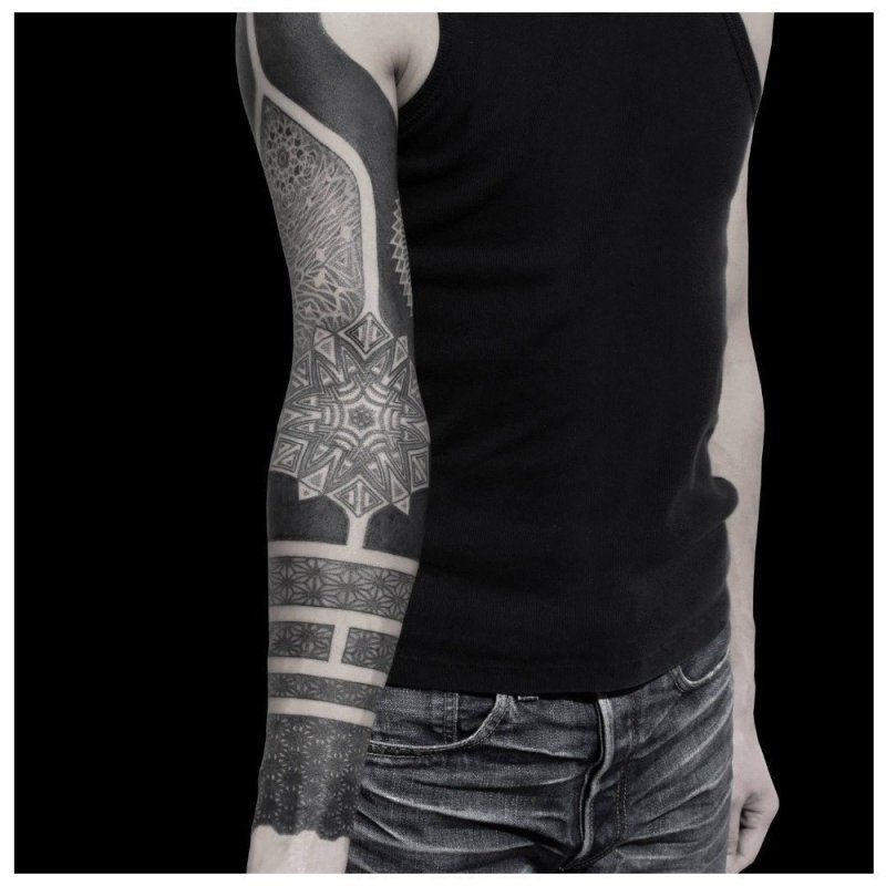 Стиль тату блэкворк blackwork