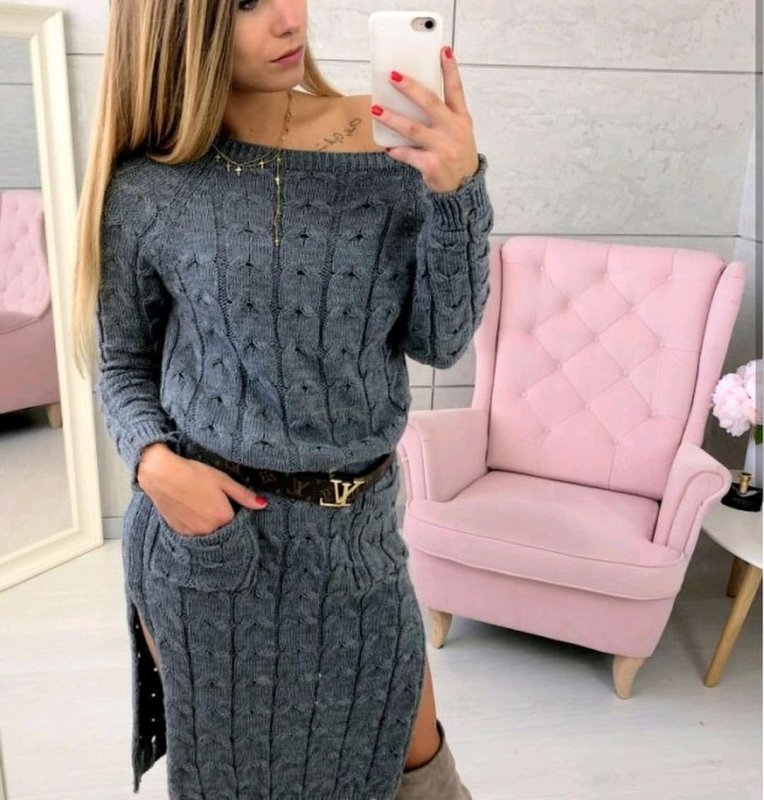 Свободное вязаное платье