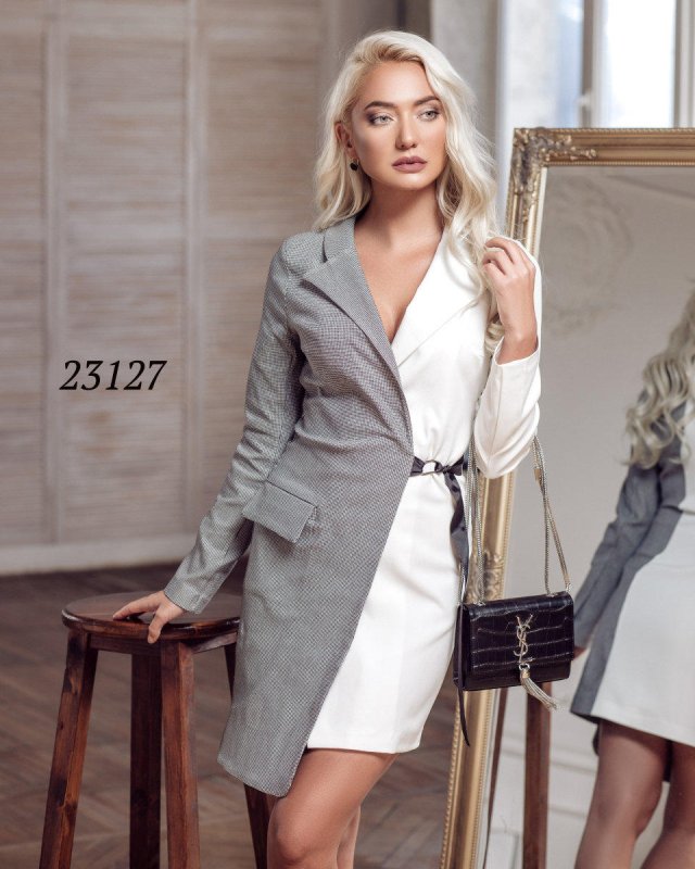 Chanel белый костюм твидовый
