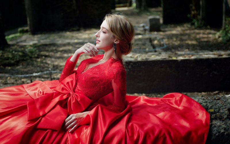 Аманда Тейлор Dress