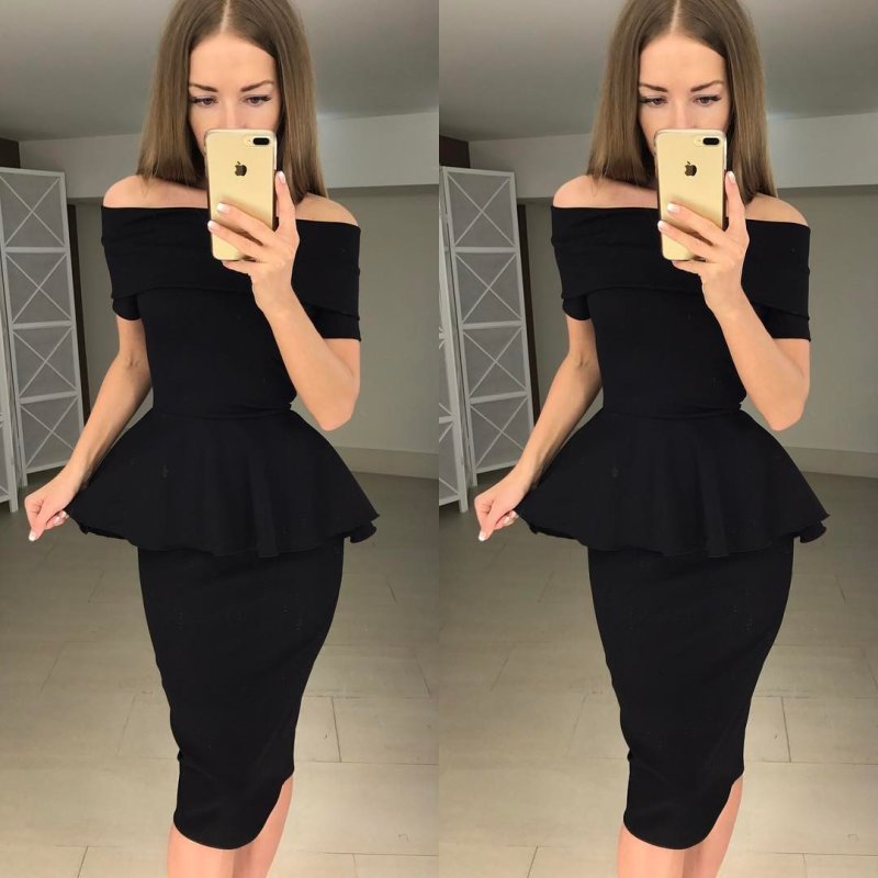 Платье с баской и вырезом