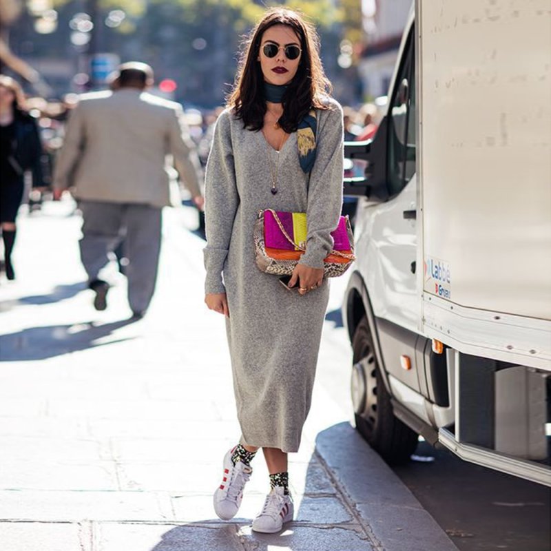 Платье в пайетках Street Style