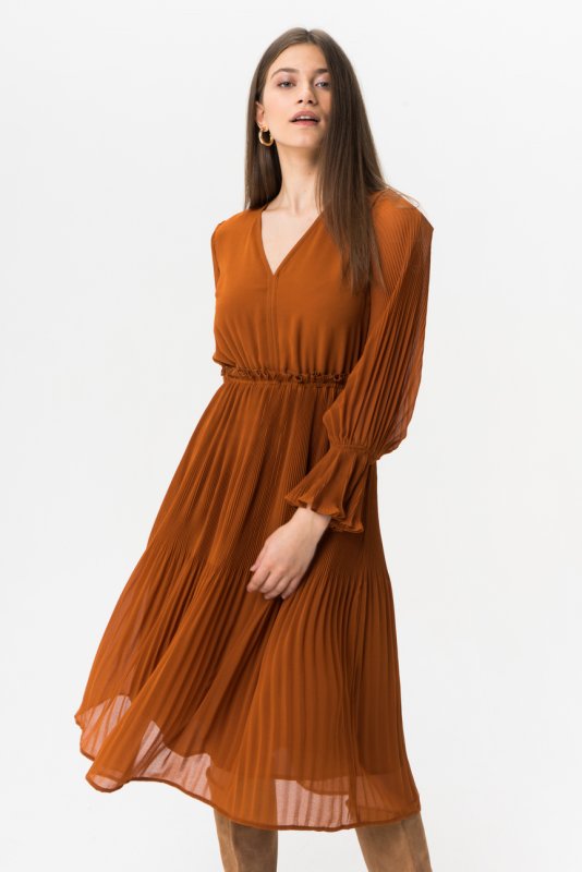 Зеленое платье Maxi Zara 2020